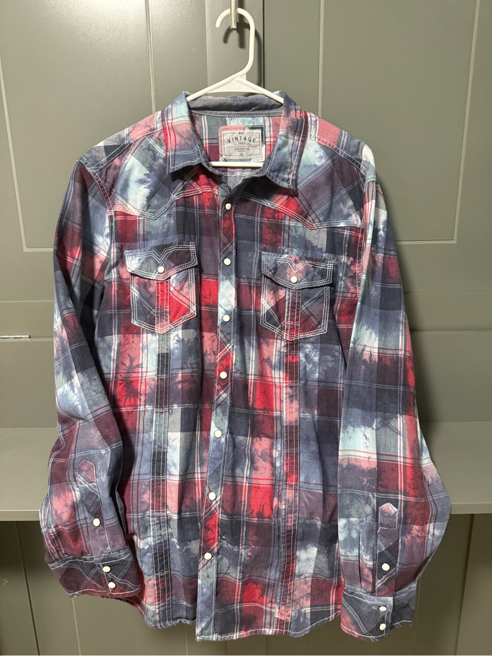 BKE Men’s Plaid Button-Down Shirt in Red & Blue